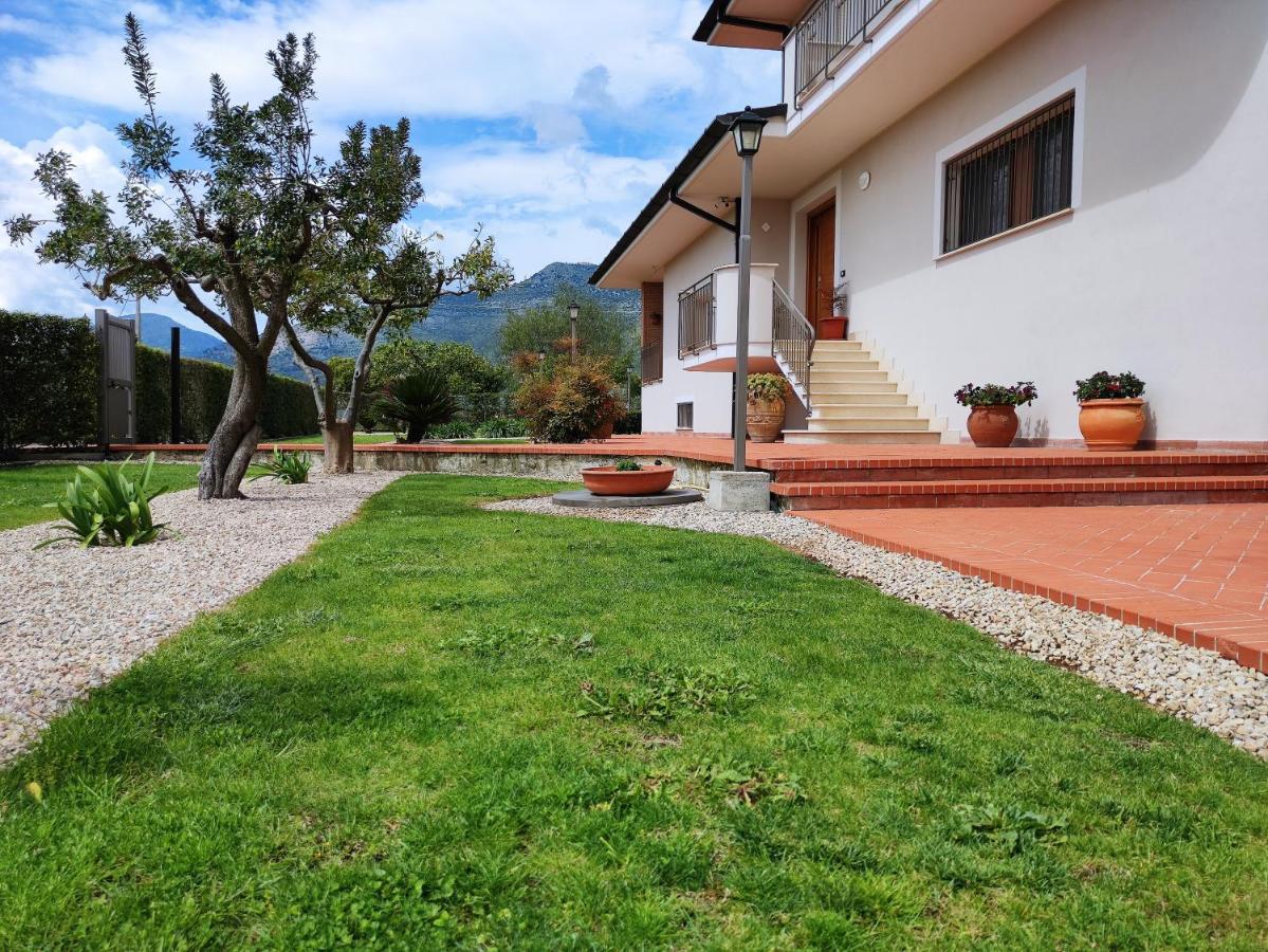 Il Giardino Delle Zagare Bed and Breakfast Fondi Buitenkant foto